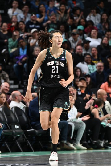 app下载-韩旭成为自由人正式球员 时隔三年重返WNBA